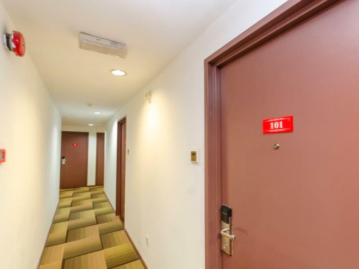 Malacca Oyo 1164 Hotel 906 Kota Laksamana מראה חיצוני תמונה